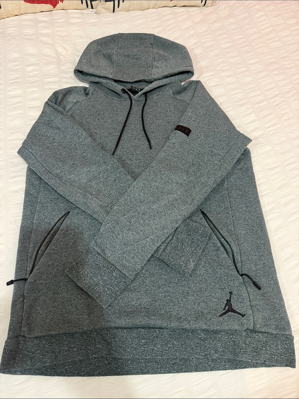 Jordan Men’s Heather Grey Pullover Hoodie with Black Accents